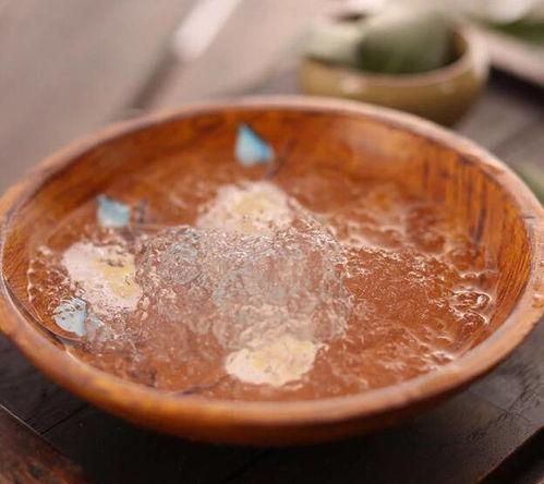 小姑娘爆料假燕窝视频,小姑娘曝光视频揭露惊人真相