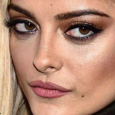 好莱坞明星眼袋红肿图,揭秘明星护肤保养真相