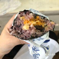 网红饭团的头像是谁,揭秘网红饭团神秘头像背后的故事